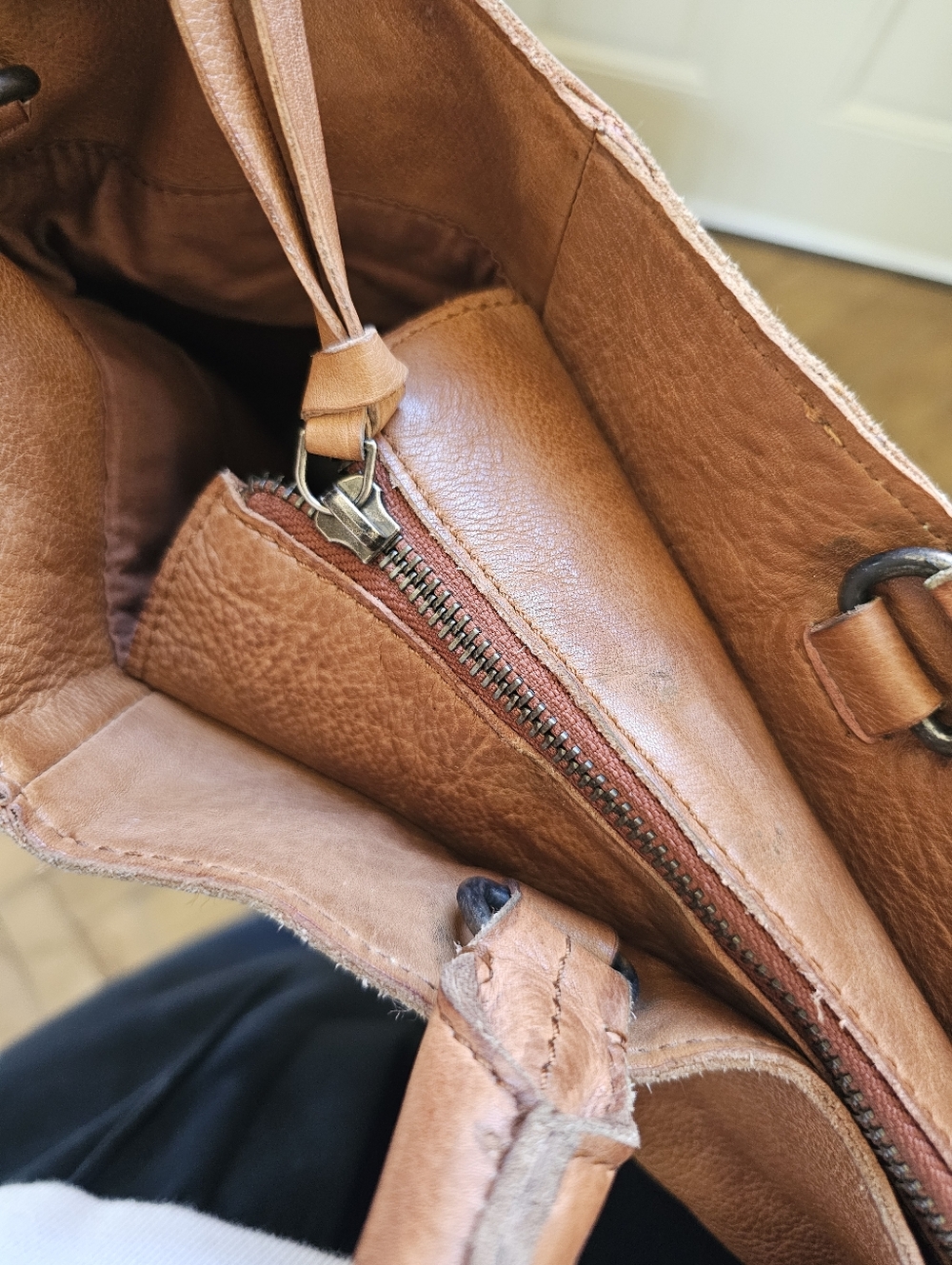 Free People Leslie Leather Tote In Cognac - Picture 10 of 11